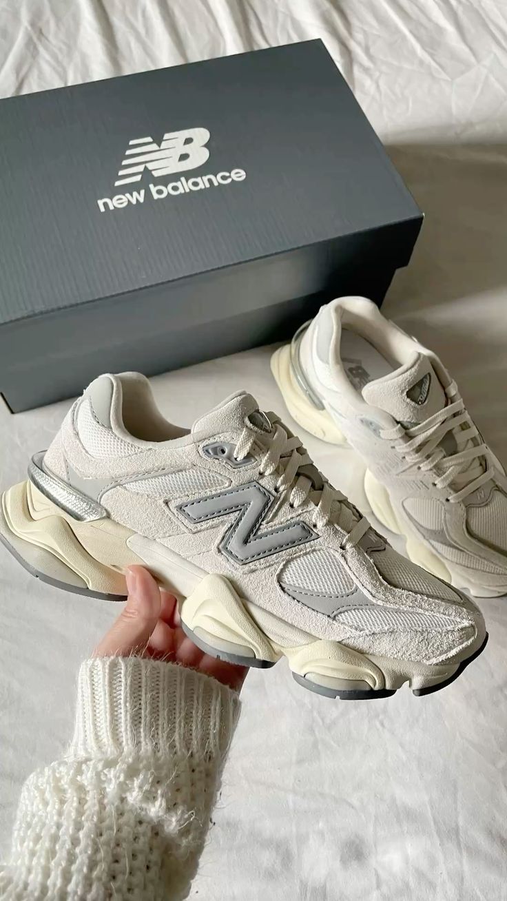 NEW BALANCE 9060 BEIGE/GRIS DAMA - Imagen 2